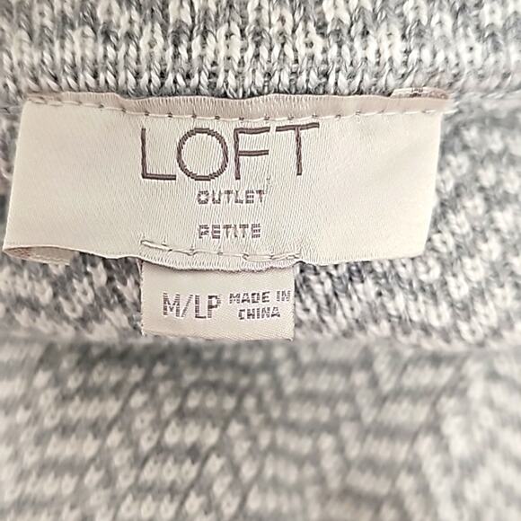 Loft Outlet Women Gray Chevron Cozy Cowl Neck Pullover Poncho Sweater Size M/L - Picture 7 of 9